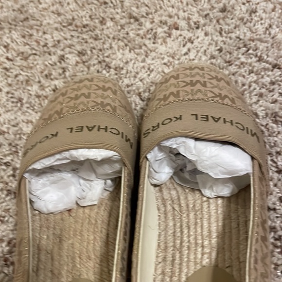 NWT - Michael Kors Bicky Espadrille; size 9; color: camel - Picture 5 of 7